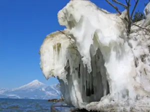 381 猪苗代湖の冬景色